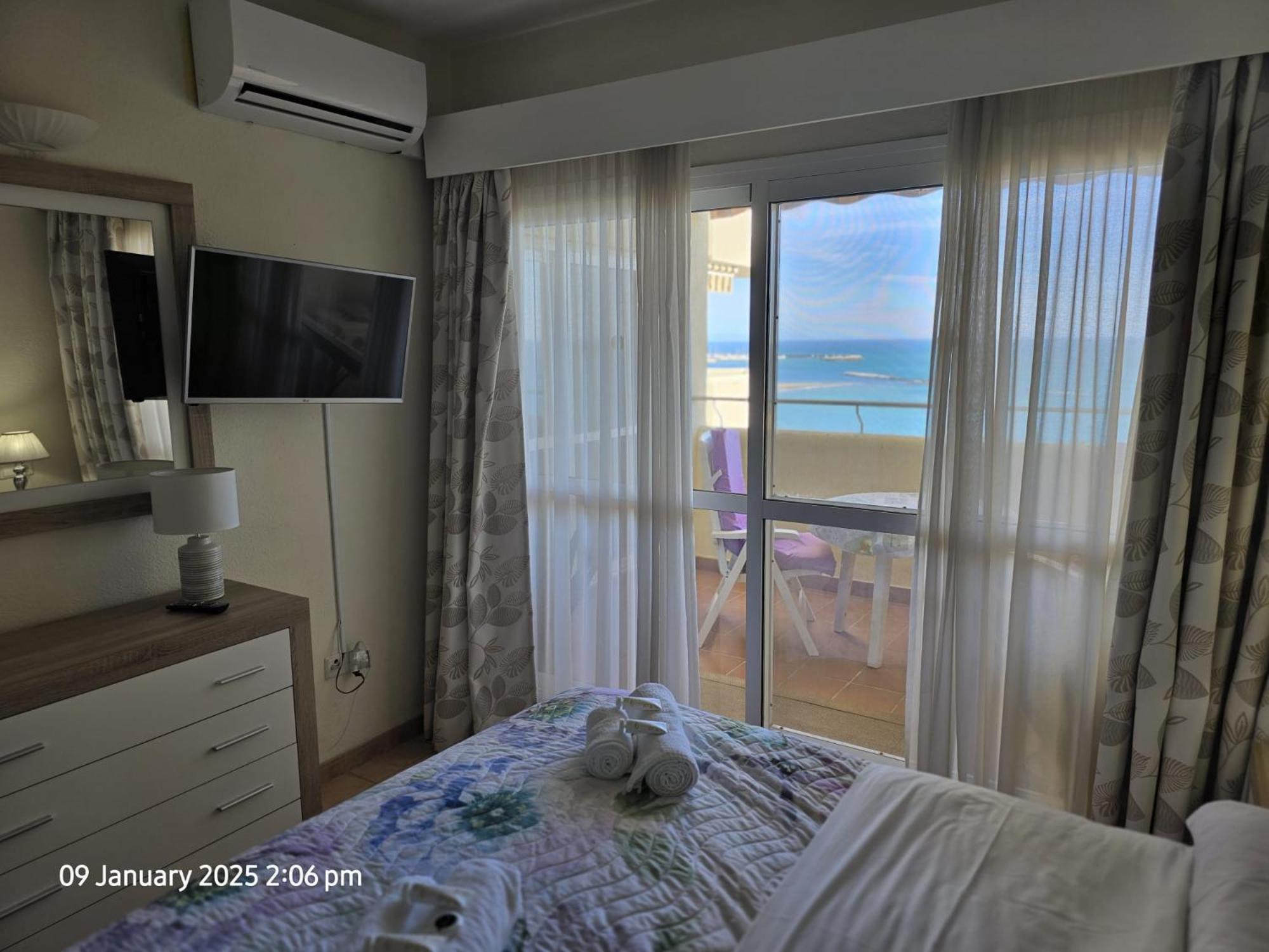 Benal Beach Apartments مالقة المظهر الخارجي الصورة